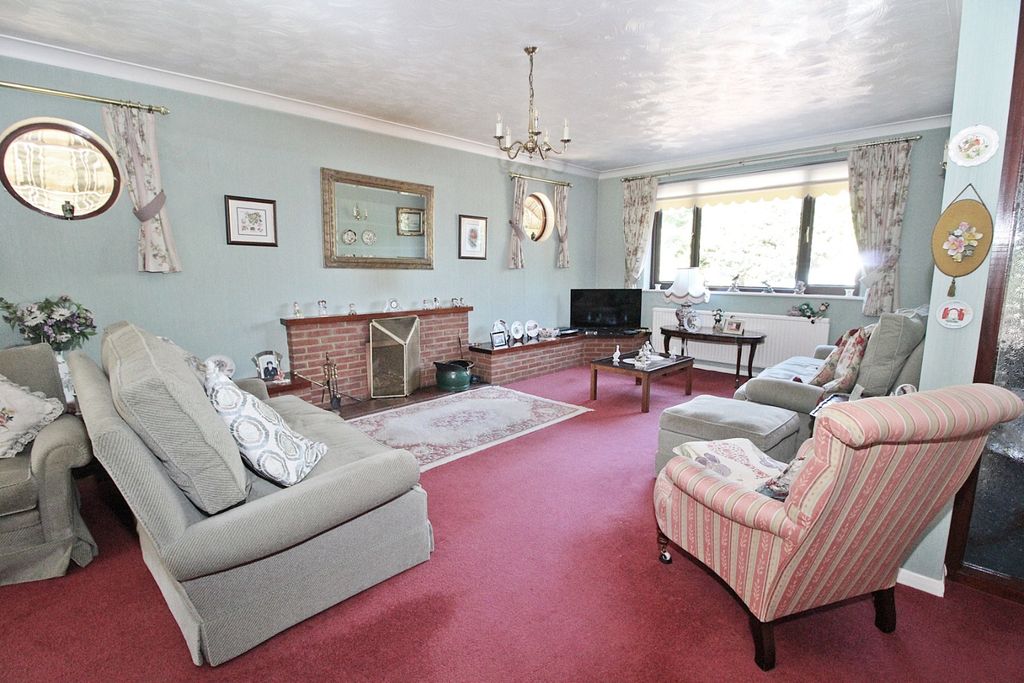Property photo 3 of 18 4339036