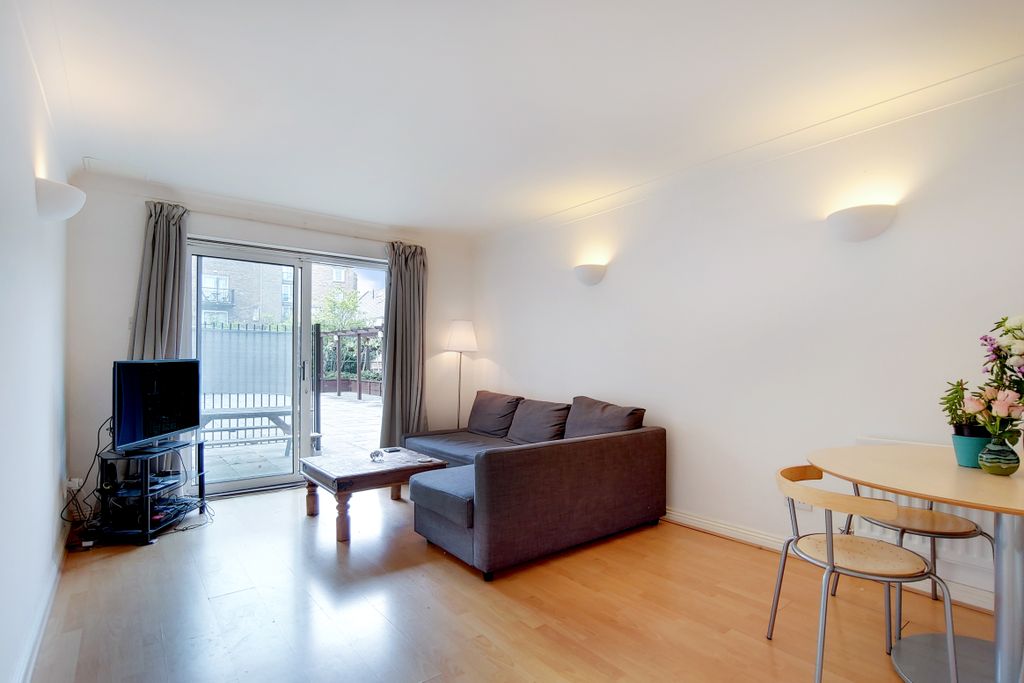 Property photo 1 of 11 Reception Room
