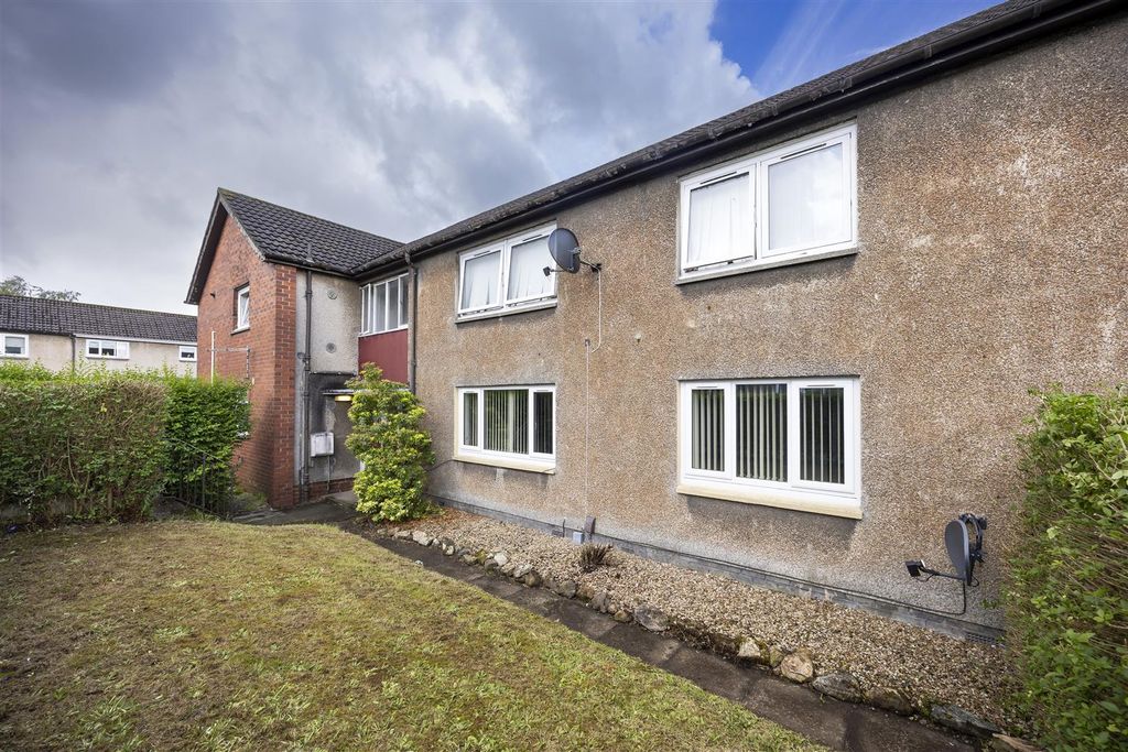 Property photo 1 of 11 3_Doon_Place__Kirkintilloch_001.Jpg