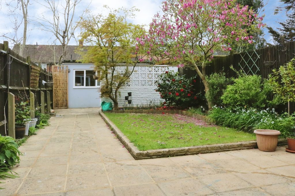 Property photo 2 of 18 Photo 10