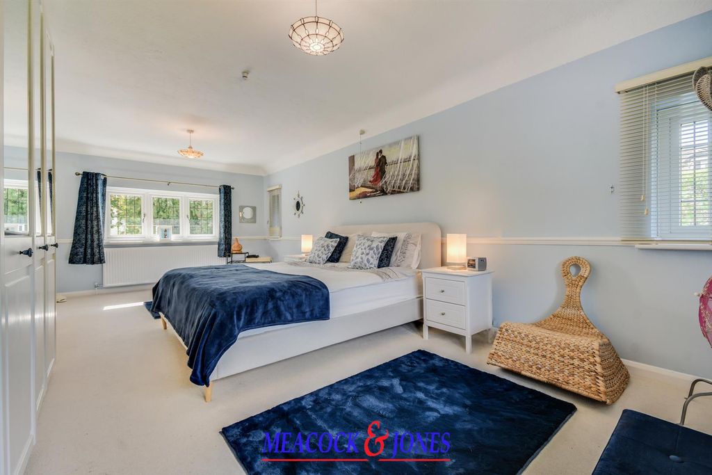 Additional image 19 of 5 bed detached house for saleHillwood Grove, Hutton Mount, Brentwood CM13