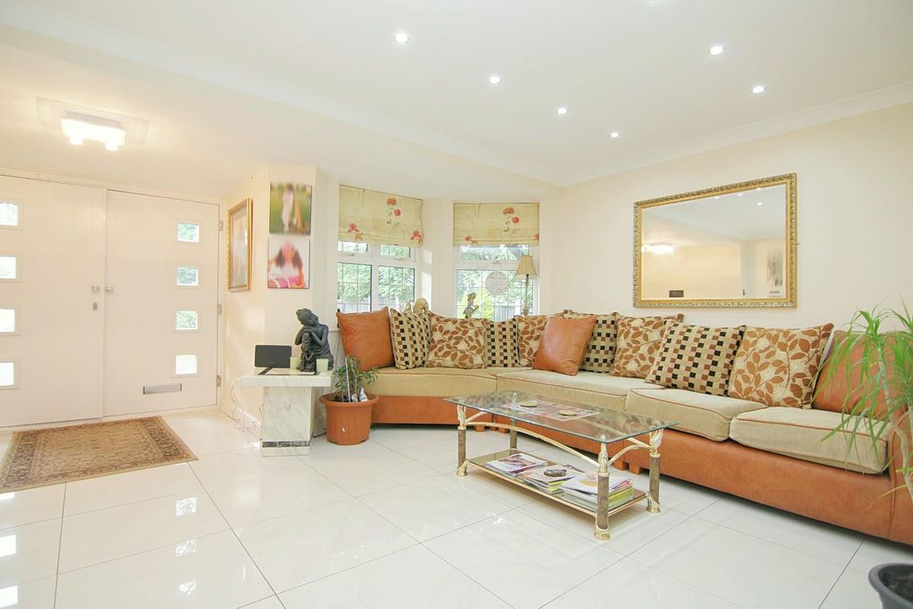 Additional image 13 of 5 bed detached house for saleSycamore Chase, Pudsey LS28