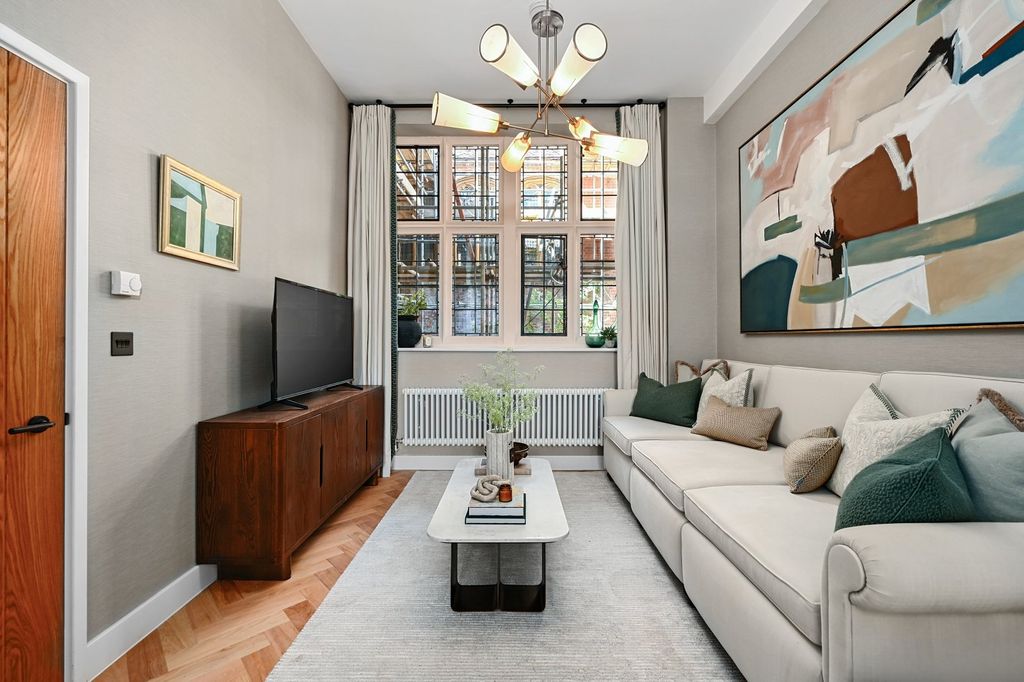 Property photo 2 of 7 Showhome Living Room