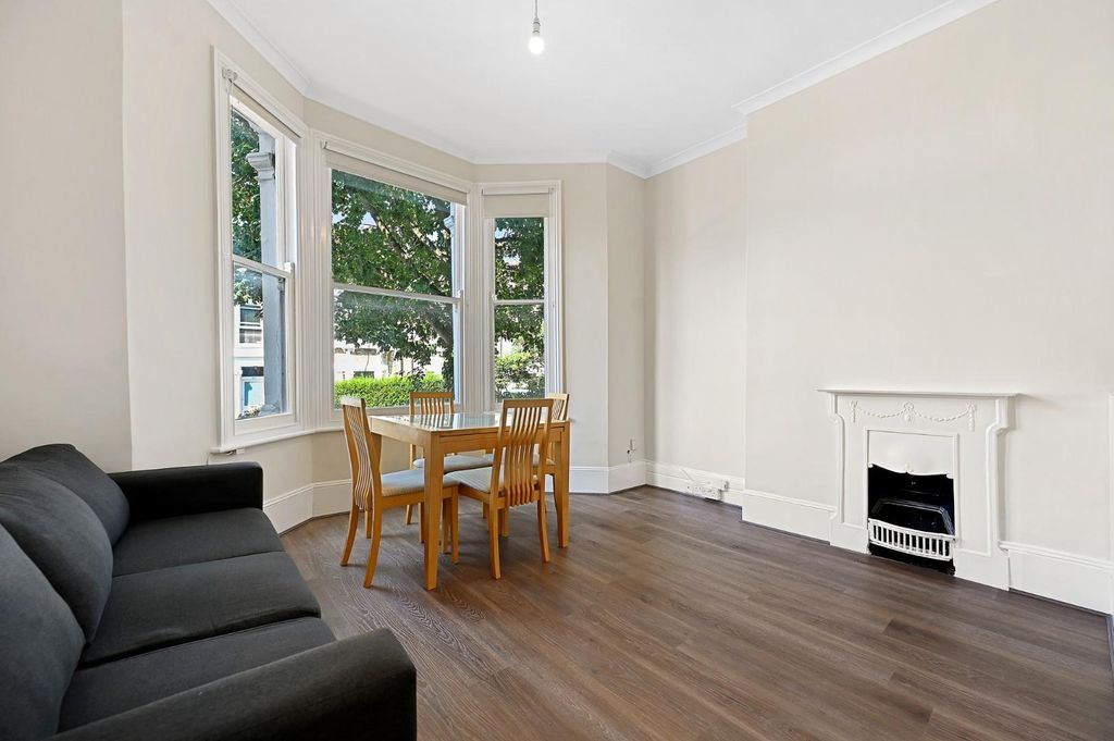 Property photo 2 of 6 Fbl - Gff, 55 St Stephens Avenue - 6 (1).Jpg