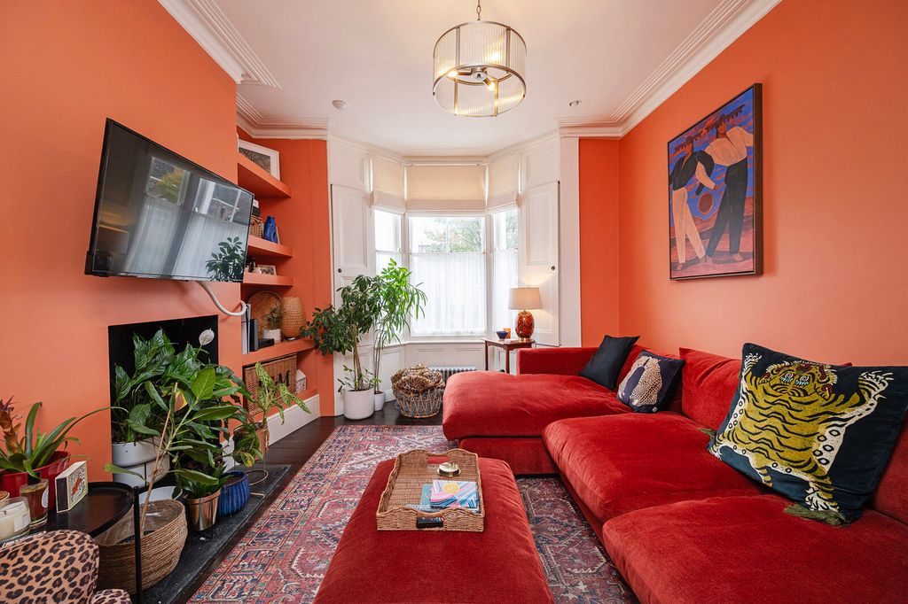Property photo 2 of 17