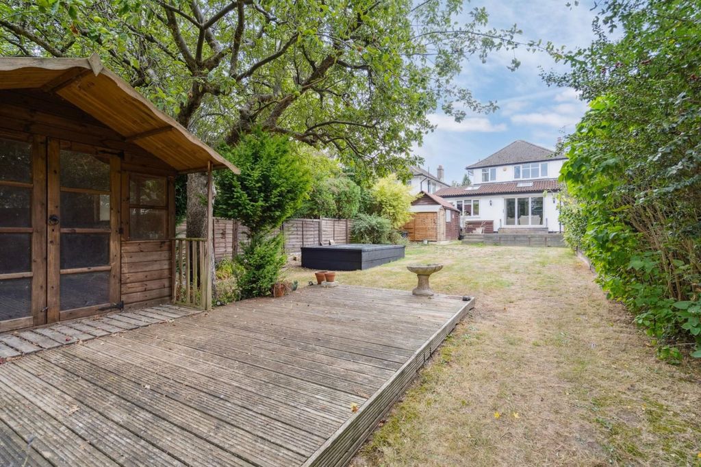 Property photo 2 of 19