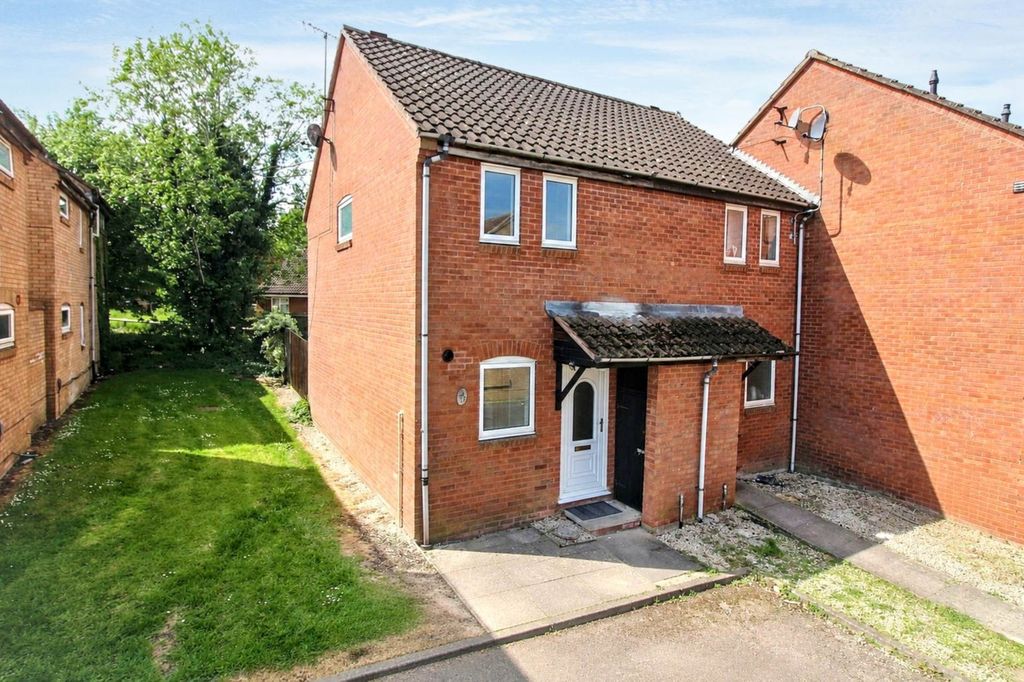 Property photo 1 of 12