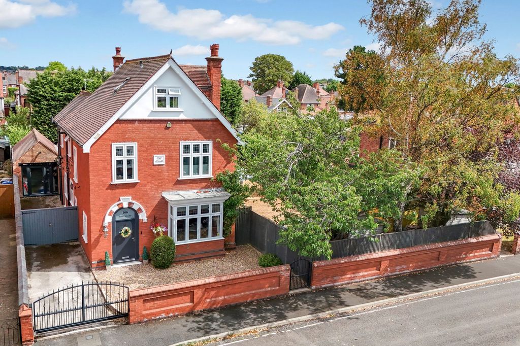 Property photo 1 of 46