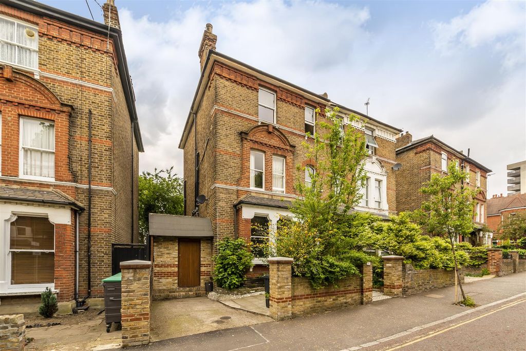 Property photo 1 of 21 Helliwell&C0