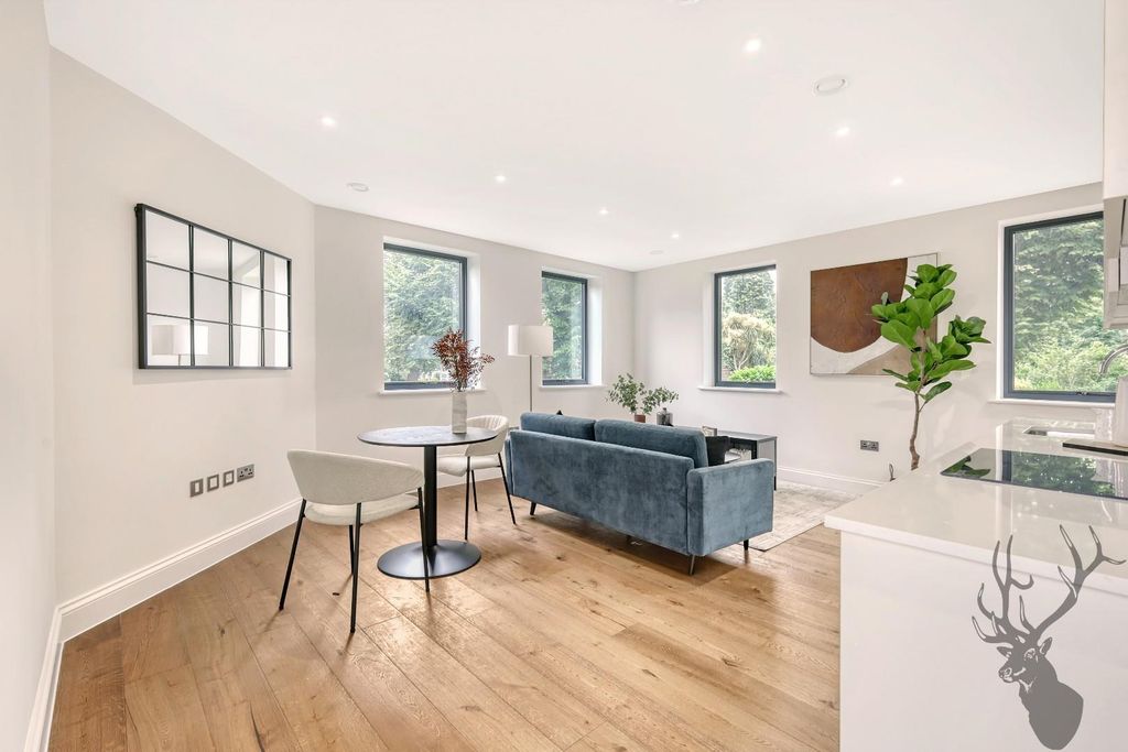 Property photo 3 of 12 32_Img_5311_7 Copy.Jpg