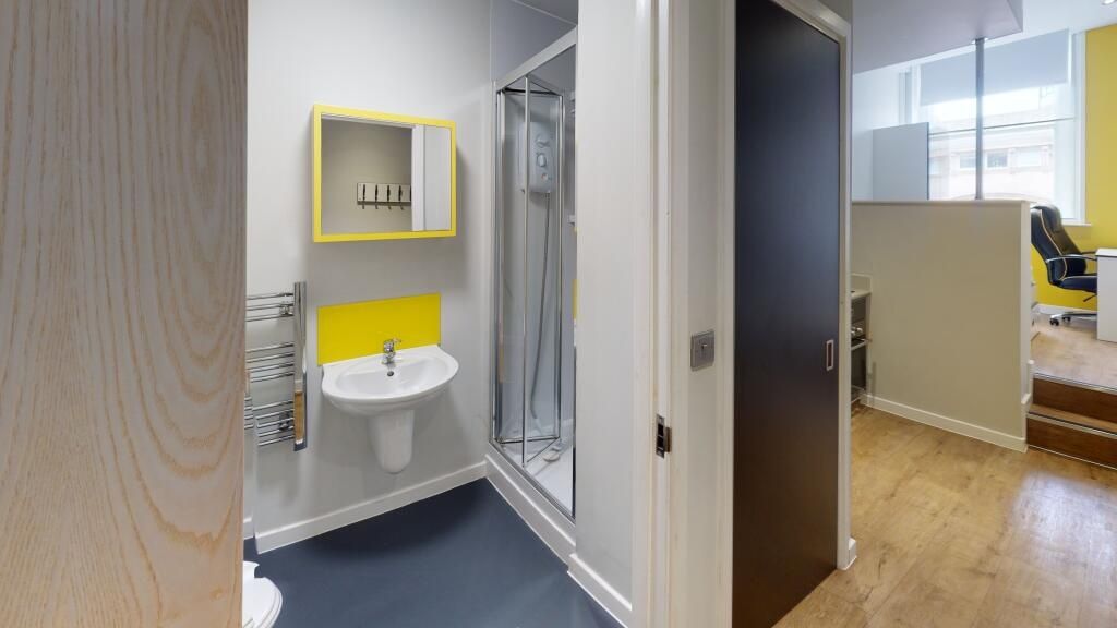 Property photo 3 of 3 A Bright And Clean Bathroom Featuring A Large Show...
