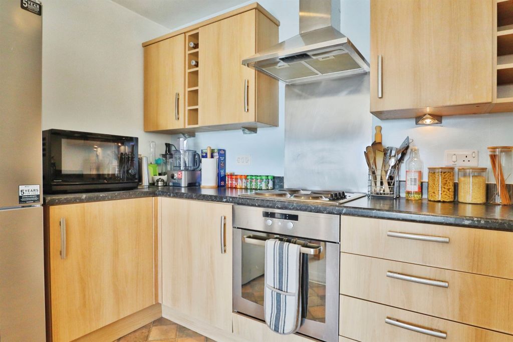 Property photo 2 of 6