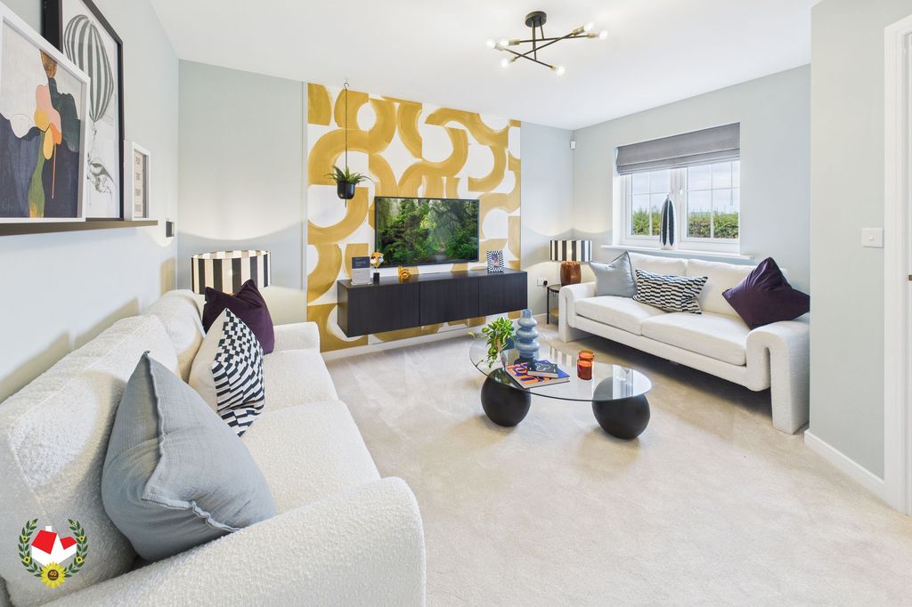 Property photo 3 of 12