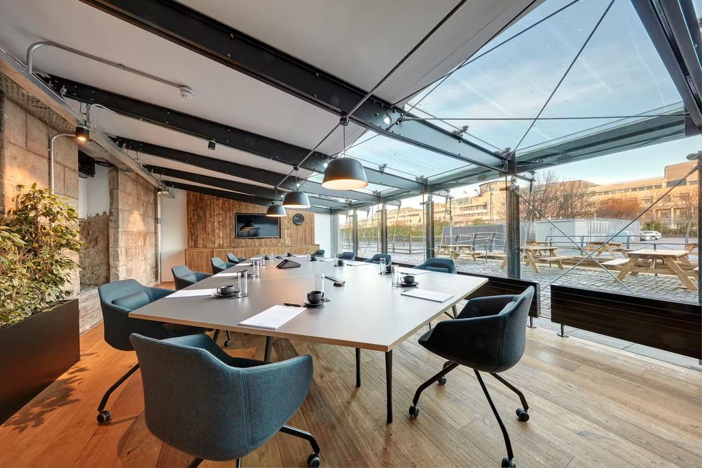 Property photo 3 of 13 Meeting Room