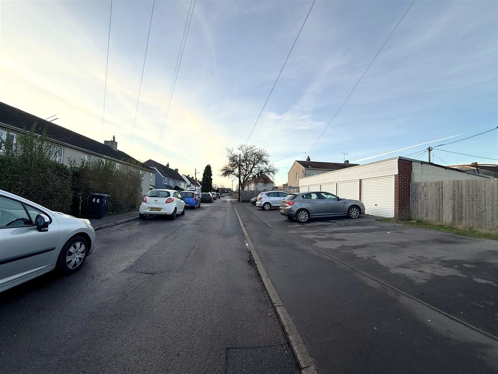 Property photo 2 of 5 Lotimage2440589.Jpg