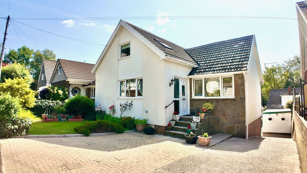 Property photo 1 of 30