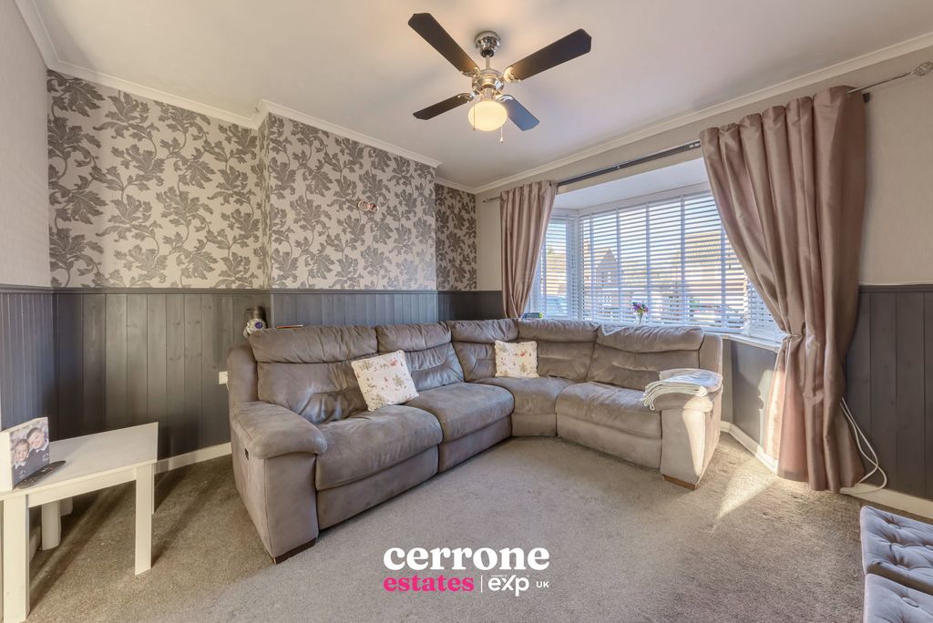 Property photo 3 of 21