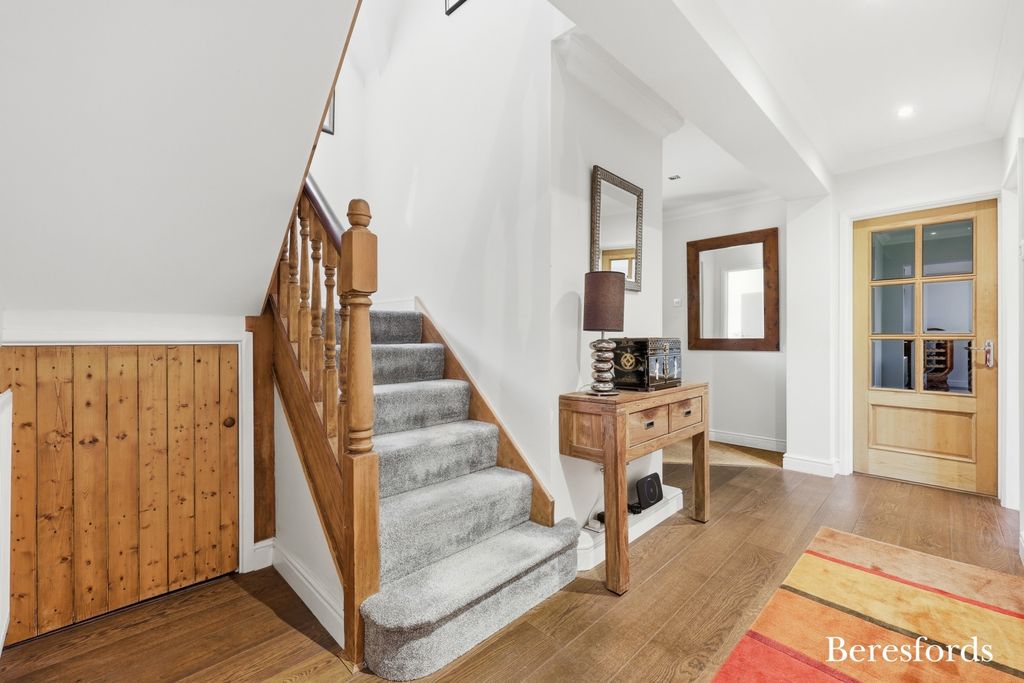 Property photo 3 of 24 Picture No. 33