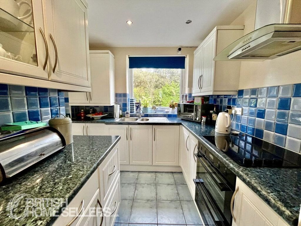 Property photo 3 of 12 Picture No. 06