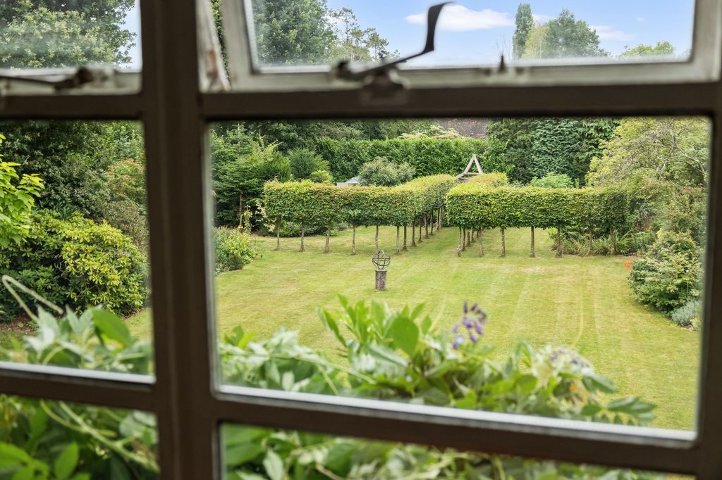 Additional image 27 of 6 bed detached house for saleBrighton Road, Horsham RH13