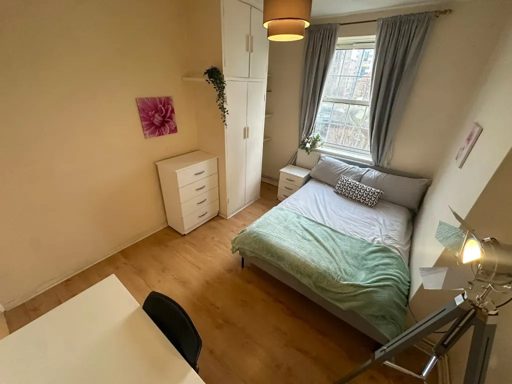 Property photo 3 of 8