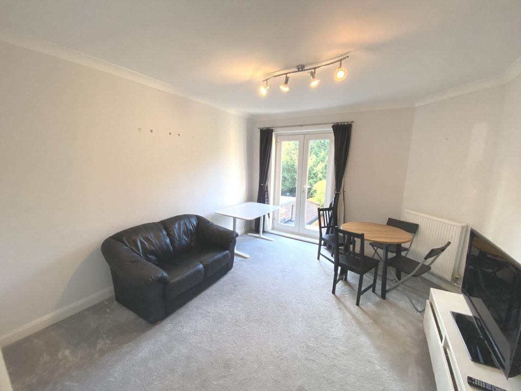 Property photo 2 of 7