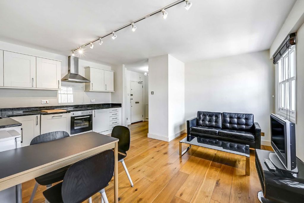 Property photo 2 of 7