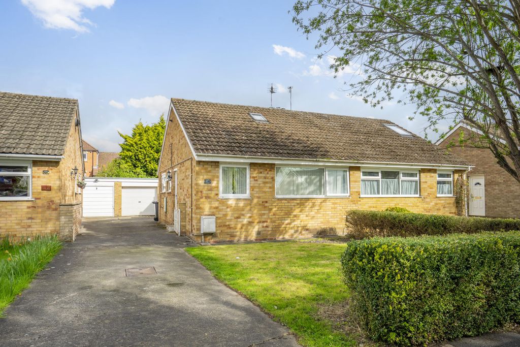 Property photo 1 of 13 Front (Exterior)