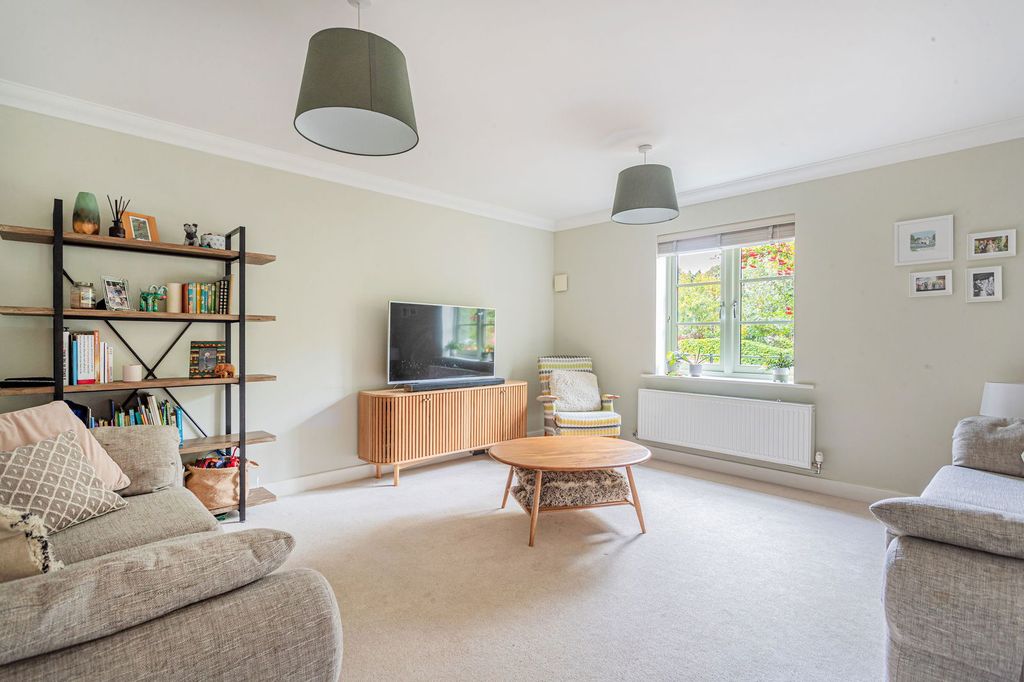 Property photo 3 of 16