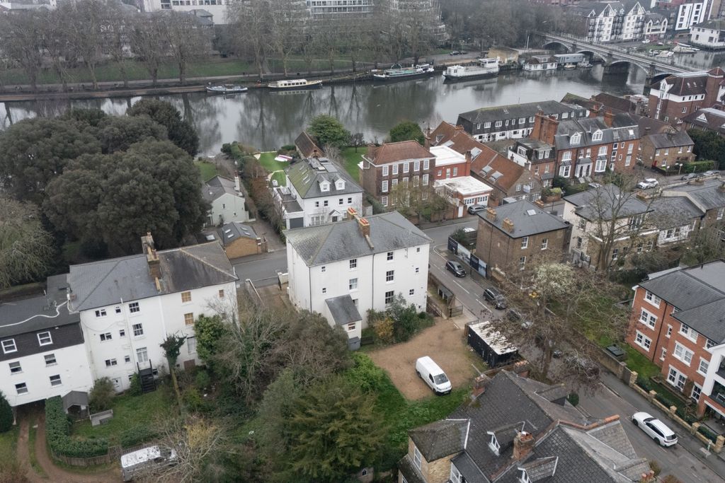 Property photo 3 of 12 31 - 35 Lower Teddington Road, Kingston Upon Thames, London Kt1 4HQ