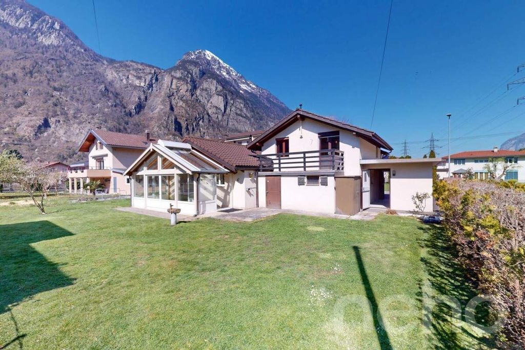 Property photo 3 of 13