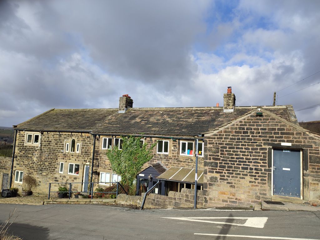 Property photo 2 of 5