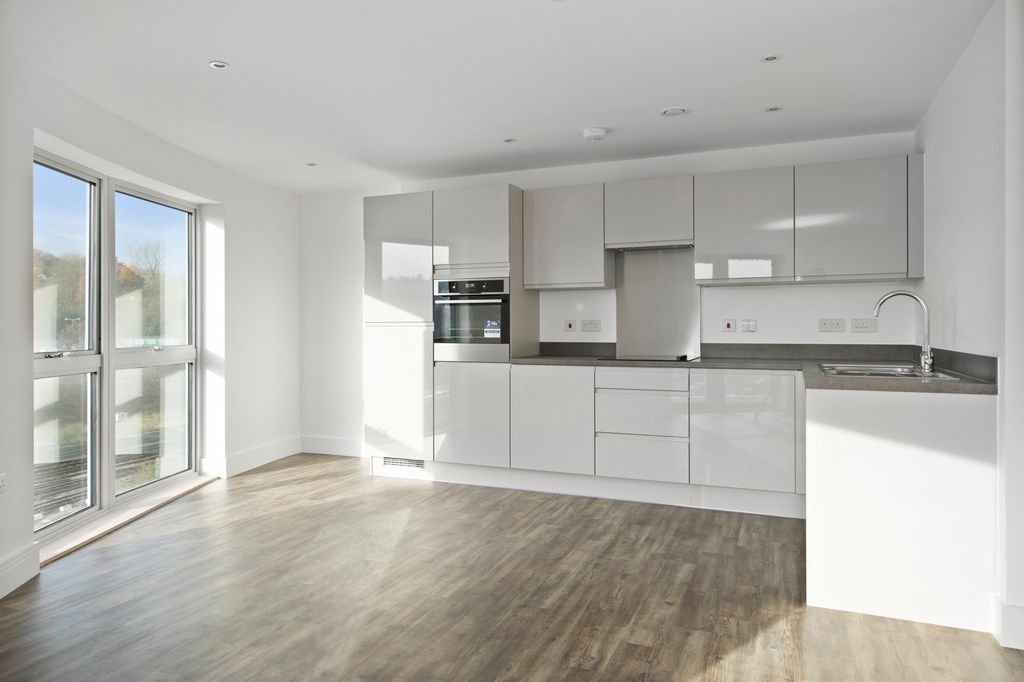 Property photo 2 of 12 Lounge/Kitchen