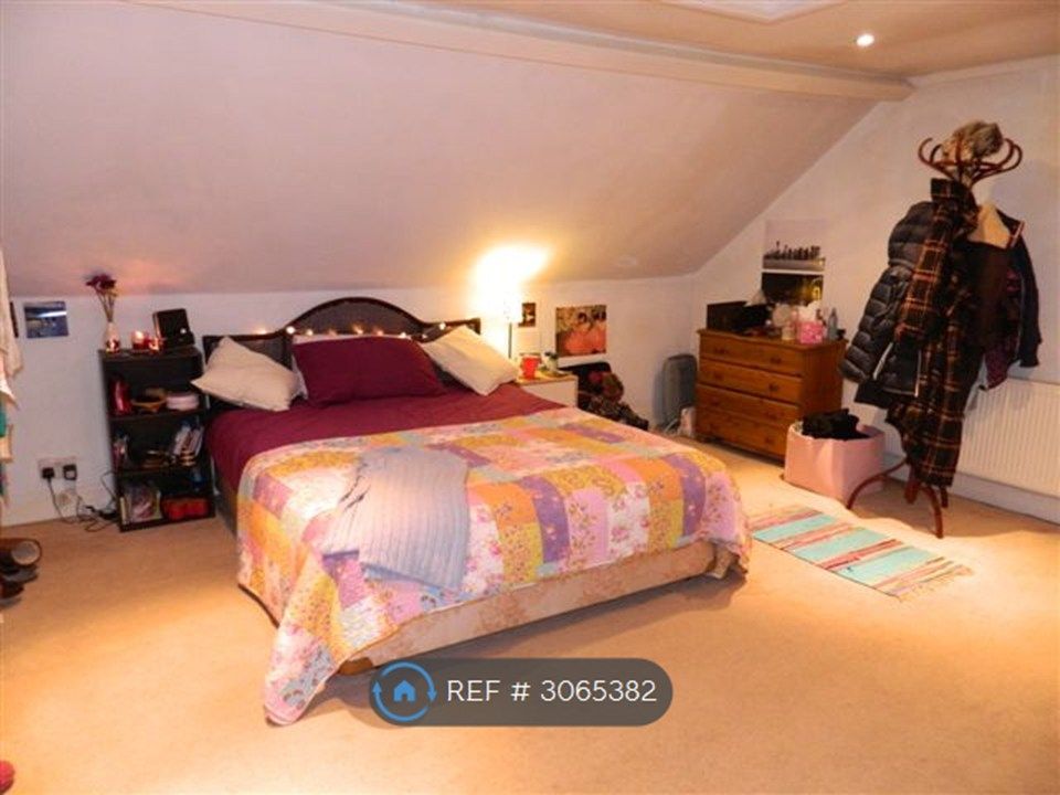 Property photo 2 of 11 2nd Floor Bedroom