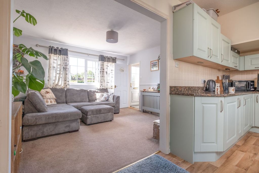 Property photo 2 of 14