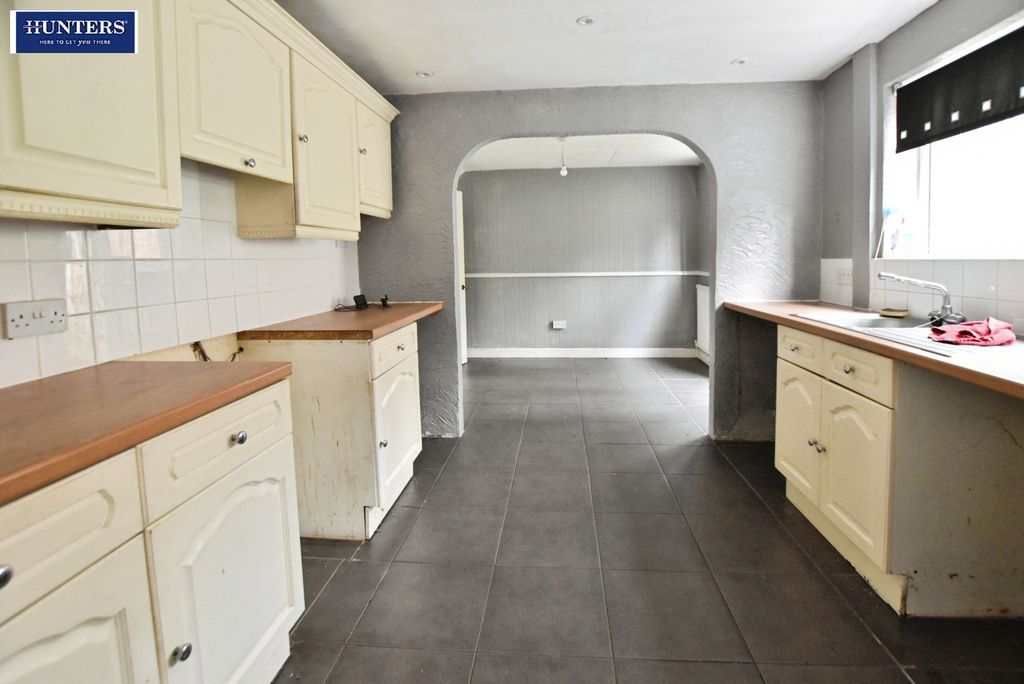 Property photo 3 of 11 Kitchen / Diner