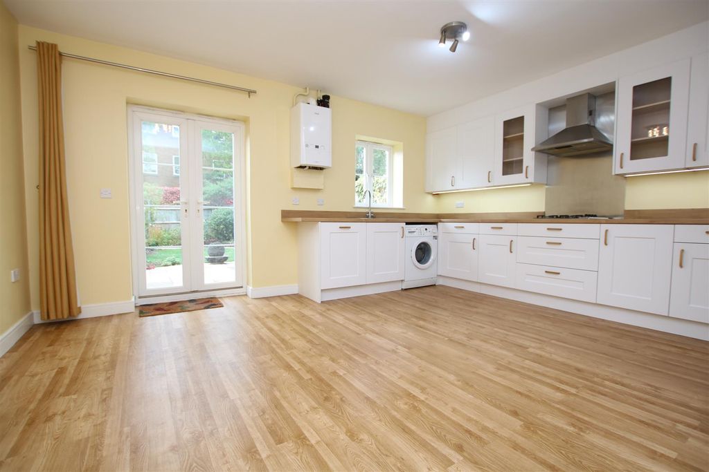 Property photo 2 of 15 Kitchen 1.Jpg
