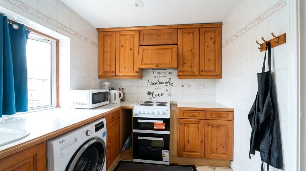 Property photo 2 of 7 Picture No. 05