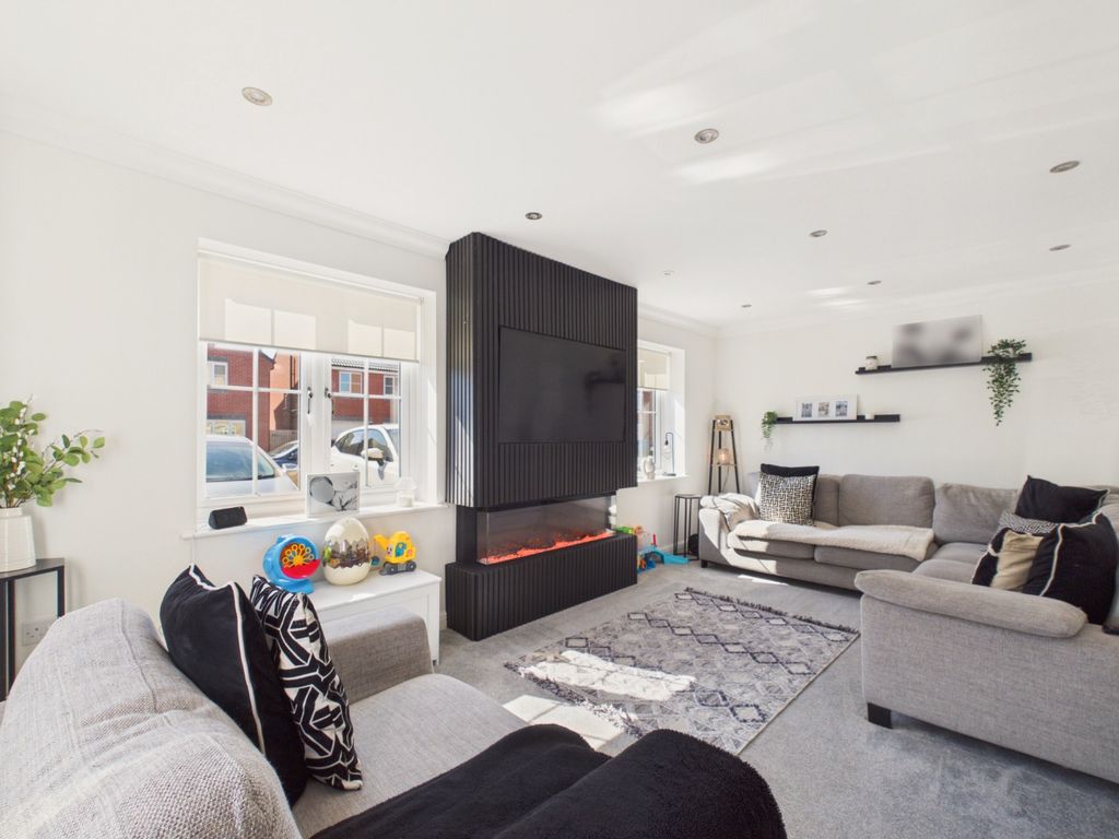 Property photo 2 of 21 5066075