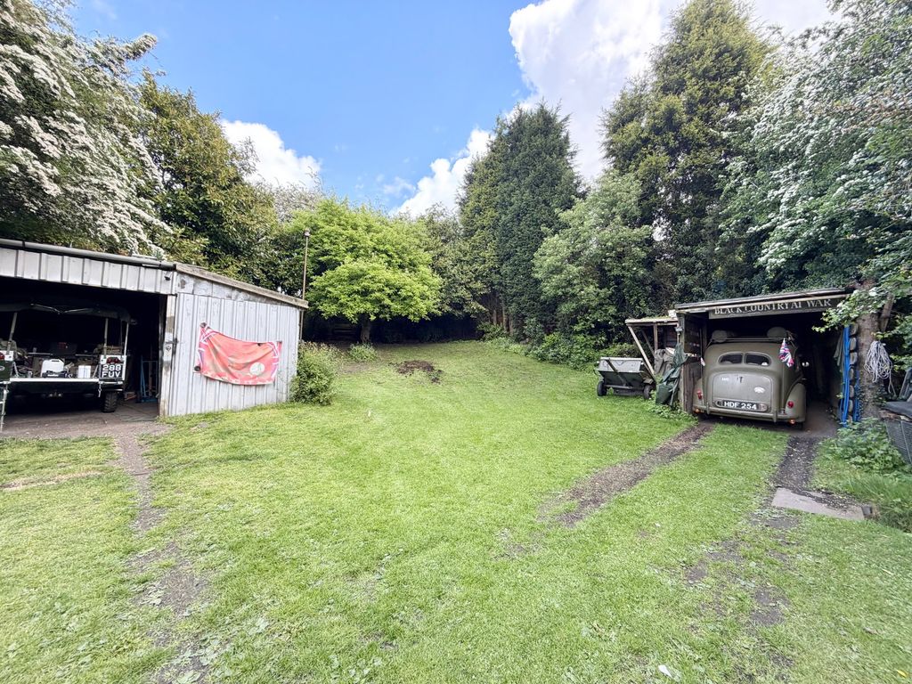 Property photo 2 of 23