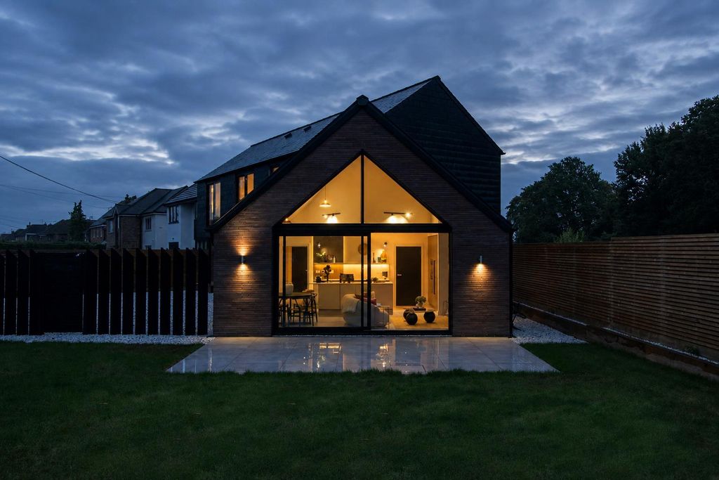 Property photo 1 of 34