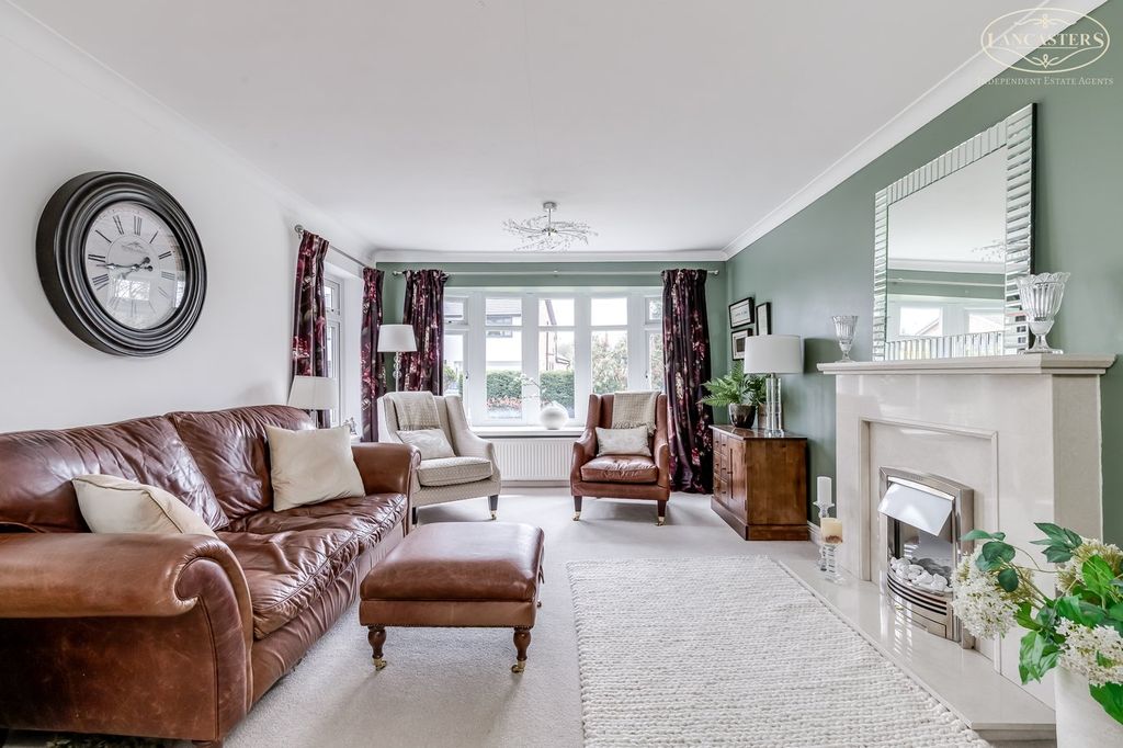 Property photo 3 of 32 Reception Room 1