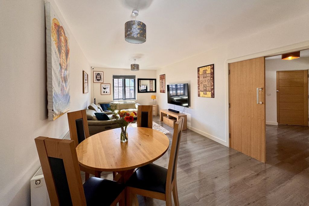 Additional image 4 of 2 bed flat for saleSamuel Wood Close, Glossop SK13