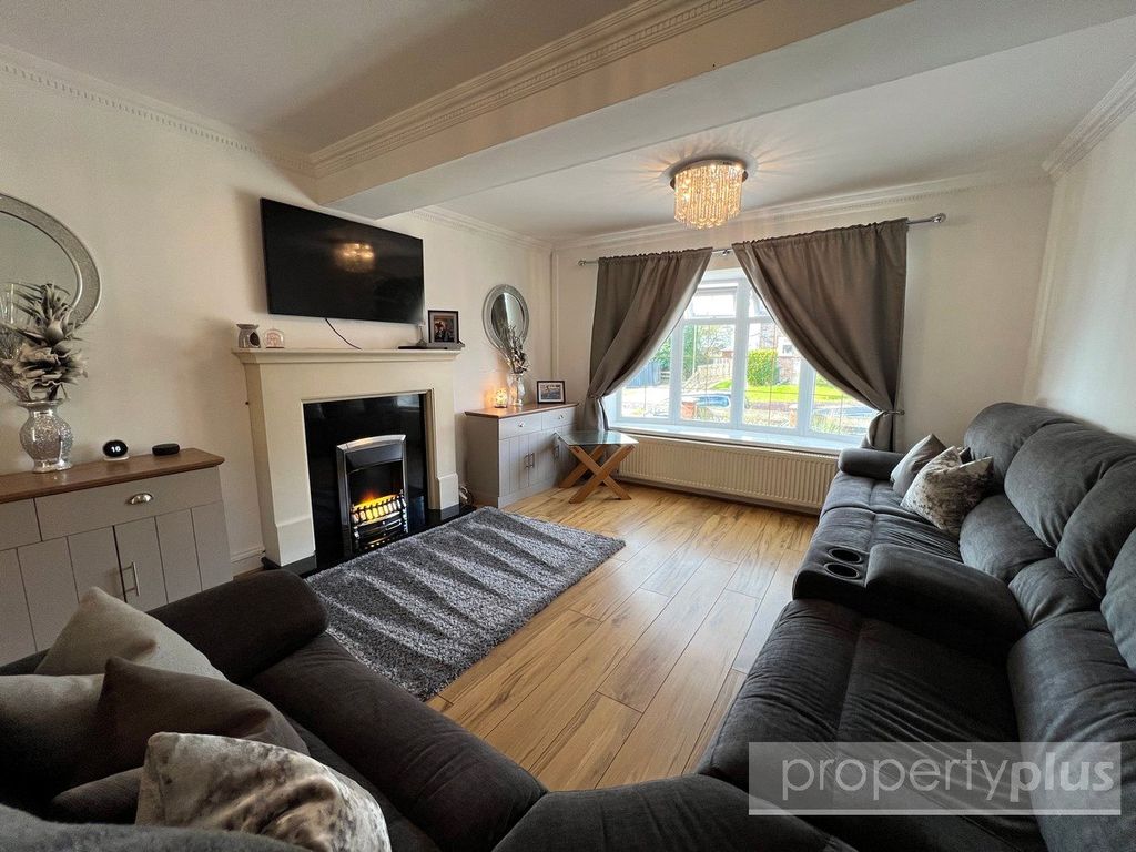 Property photo 2 of 21 Picture No. 14