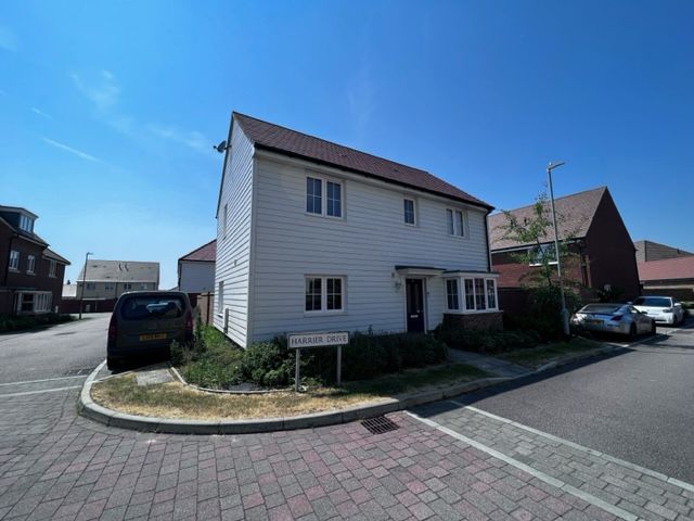 Property photo 1 of 10 Front