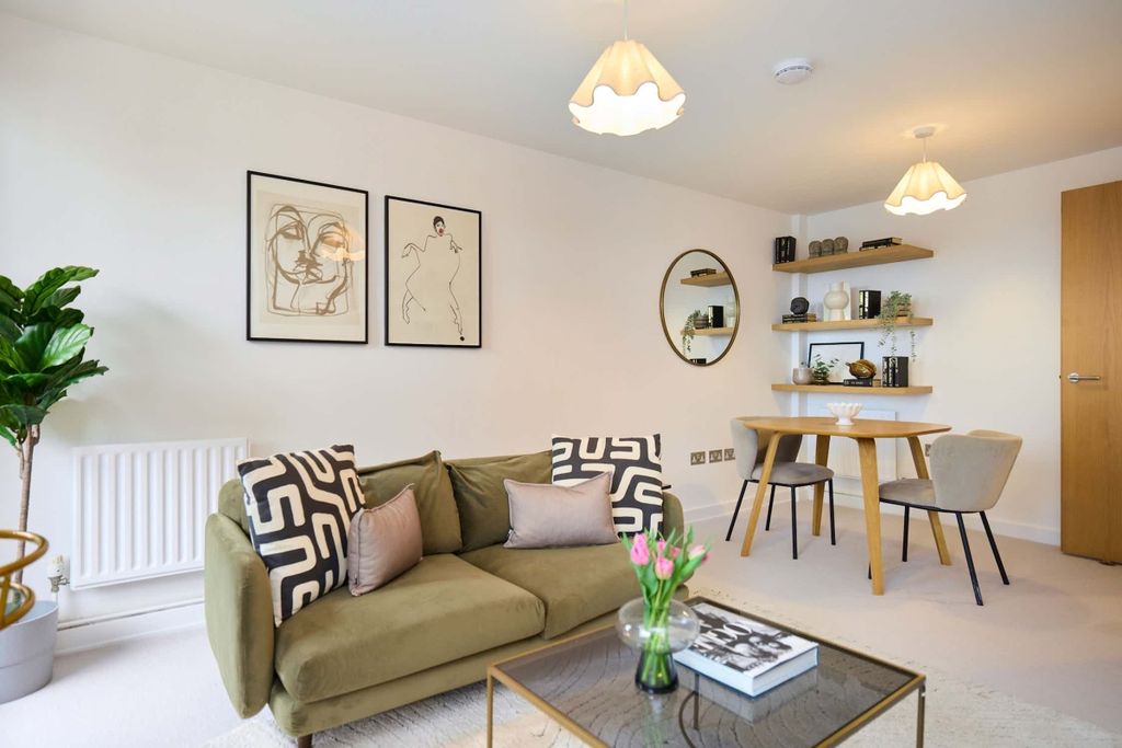 Property photo 1 of 18 E4E6E880-Bedb-4E2...