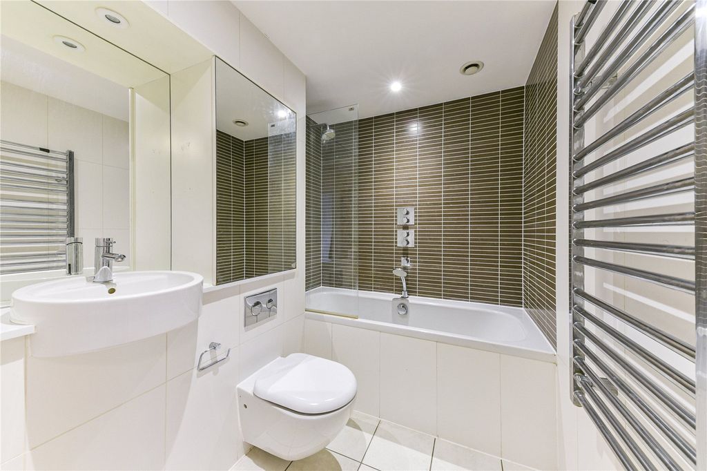 Property photo 3 of 15 Picture No. 21