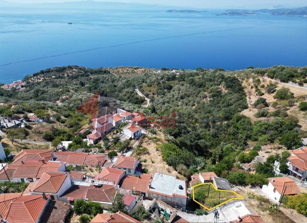 Property photo 2 of 23