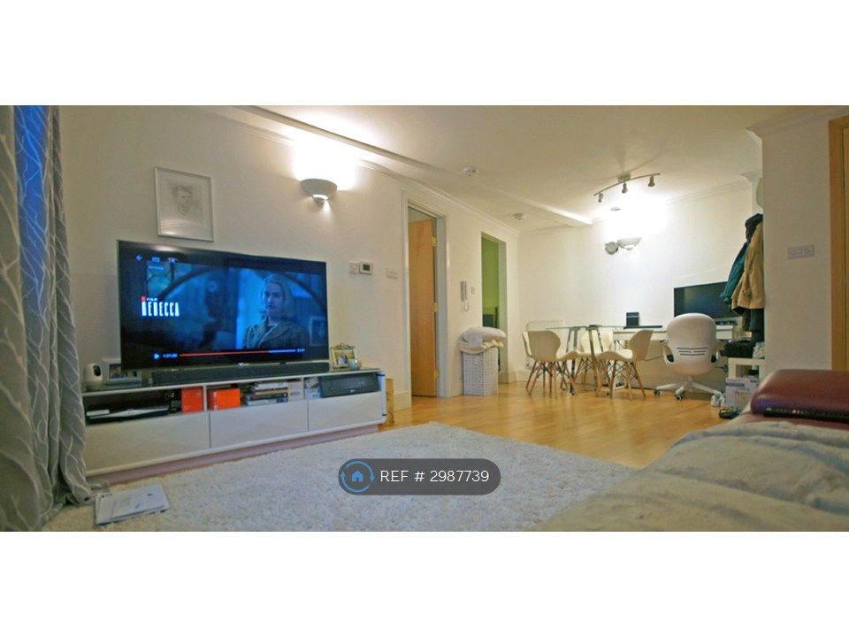 Property photo 2 of 8