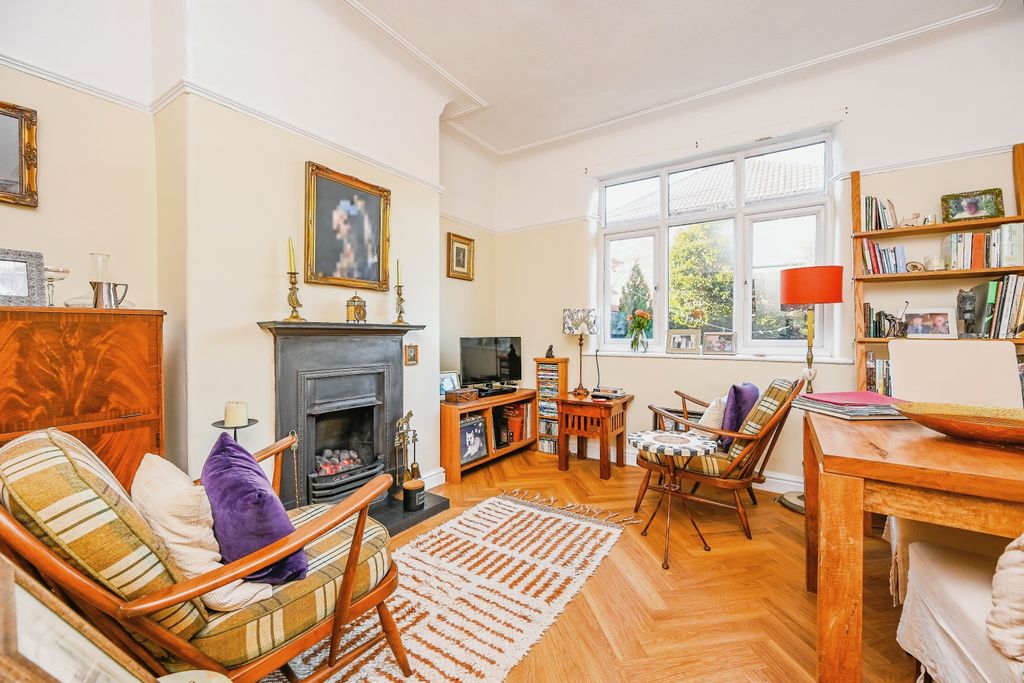 Property photo 3 of 16 Photography